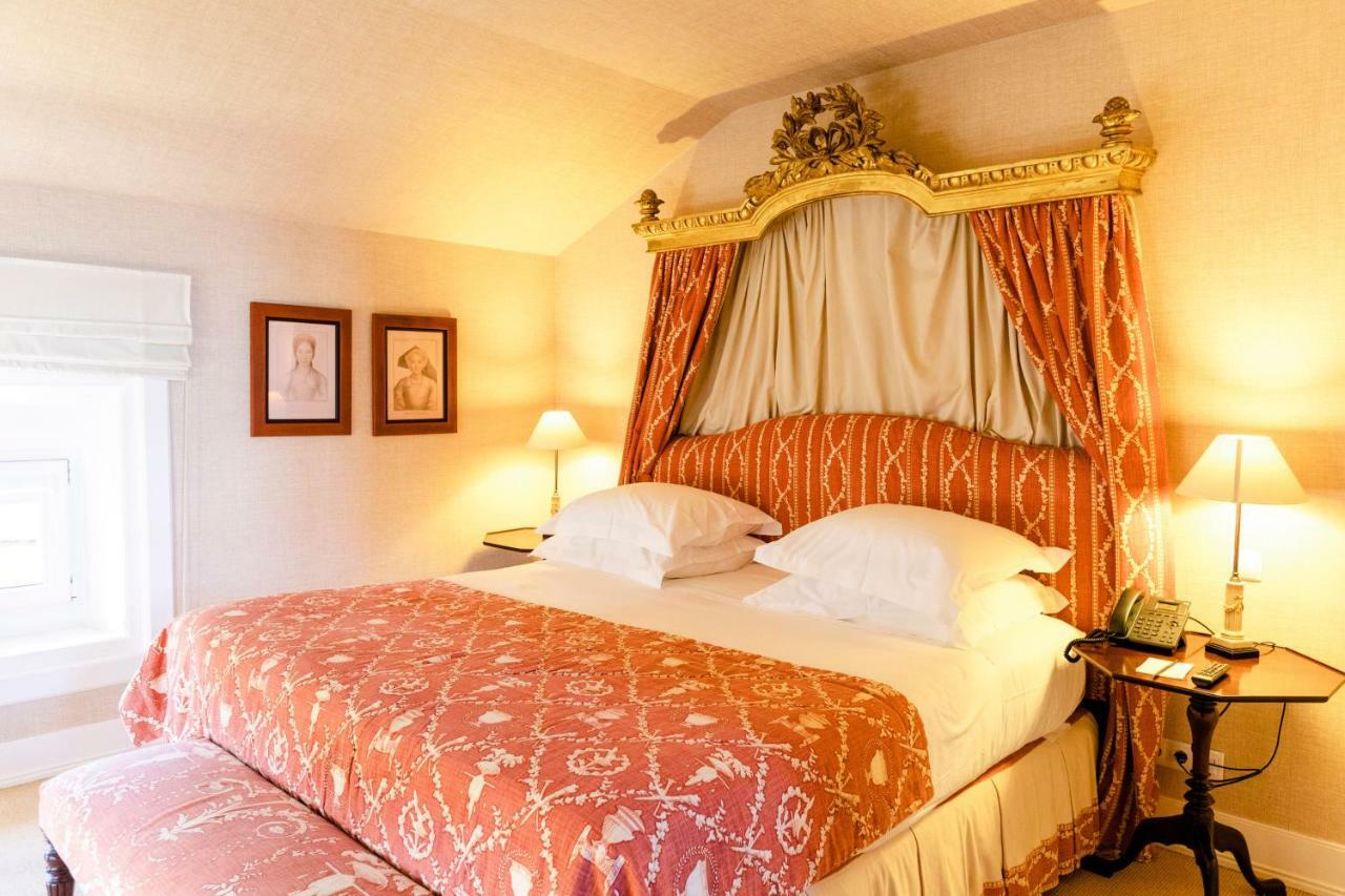 The Albatroz Hotel Cascaes Exterior foto A bedroom at the hotel